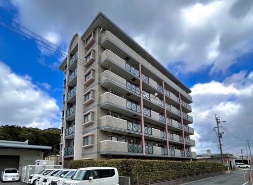 カーサ宮の前
