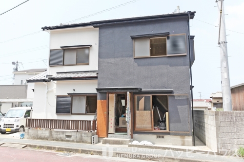 次郎丸2丁目貸家
