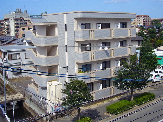 シャンテ八尋